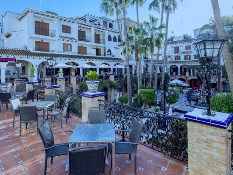 Villa Martin Plaza